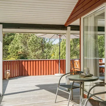 Hrefna - 350m From The Sea By Interhome *