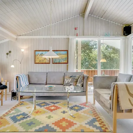 Feriehus Hrefna - 350m From The Sea By Interhome